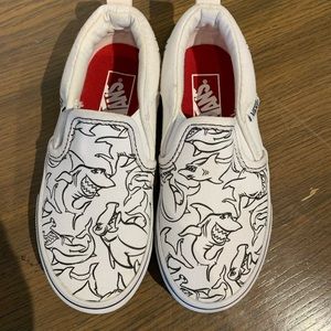 Vans shark canvas slip ons
